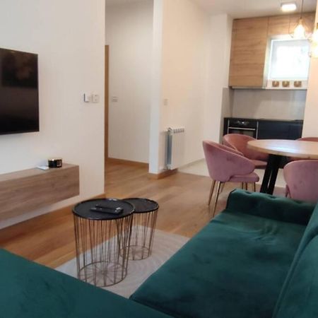 Snp City Center Lux Novi Sad Eksteriør billede