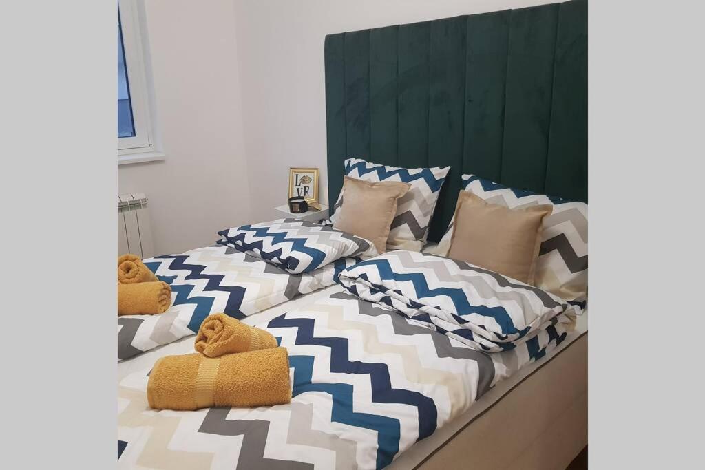 Snp City Center Lux Novi Sad Eksteriør billede