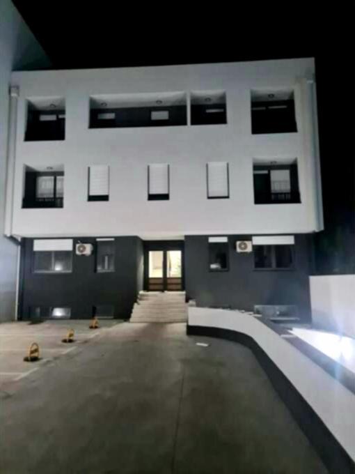 Snp City Center Lux Novi Sad Eksteriør billede